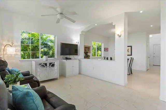 Listing Image for 3950 Kalai Waa St D-103 4 of 38