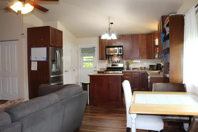 Listing Image for 54 Keanuhea St 15 of 42