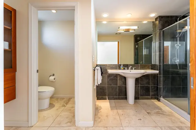 Listing Image for 70 Hauoli St 414 27 of 37