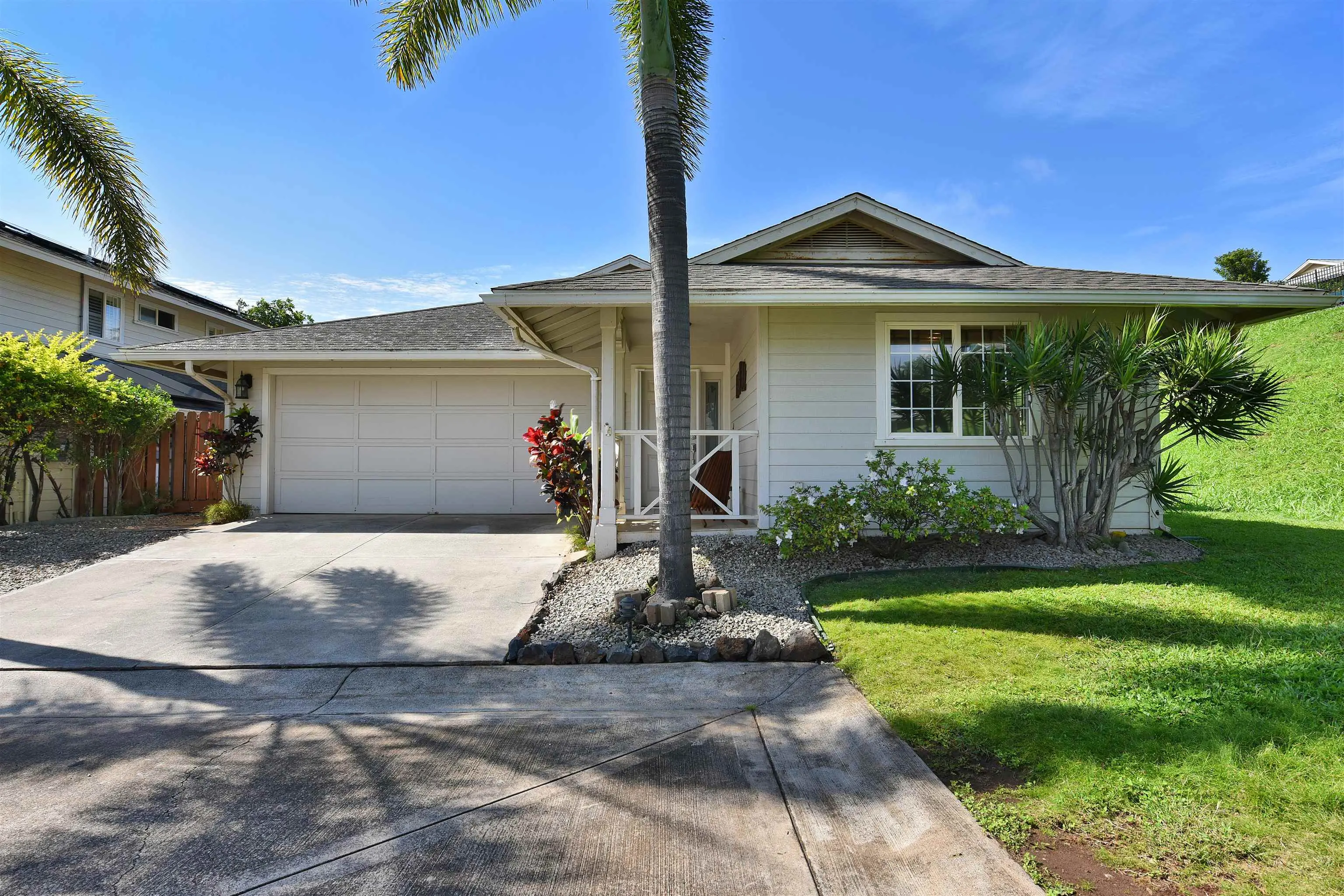 Photo of Listing #409313