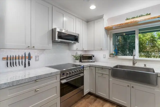 Listing Image for 49 Meheu Cir 4 of 4