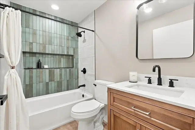 Listing Image for 71 Kopi Ln 2-204 18 of 38
