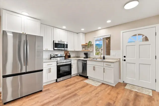 Listing Image for 71 Kopi Ln 2-204 6 of 38