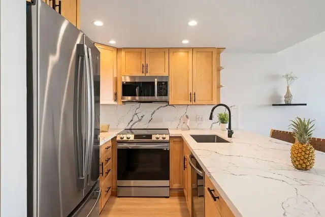 Listing Image for 5295 Lower Honoapiilani Rd C-32 18 of 50