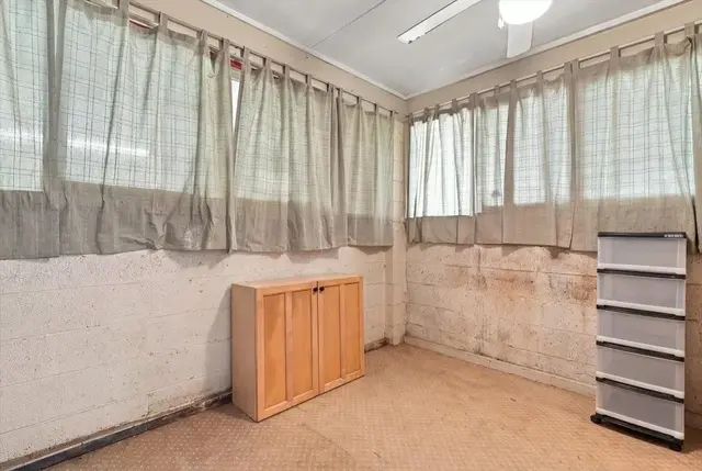 Listing Image for 461 Lono Ave 10 of 21