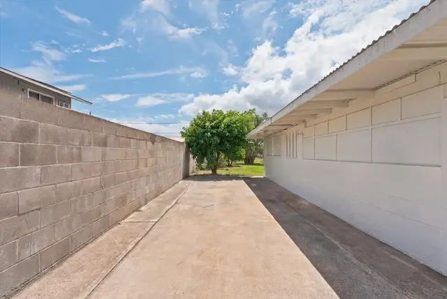 Listing Image for 461 Lono Ave 17 of 21