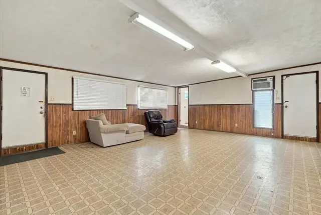 Listing Image for 461 Lono Ave 3 of 21