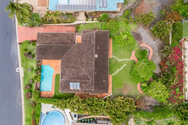 Listing Image for 3919 Waakaula Pl 11 of 44