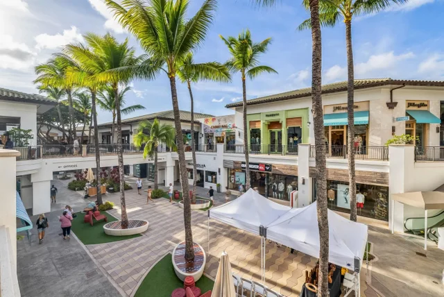 Listing Image for 3919 Waakaula Pl 43 of 44