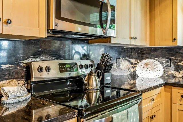 Listing Image for 663 Meakanu Ln 701 22 of 49