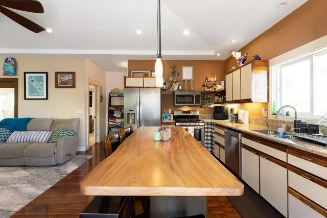 Listing Image for 60 Naniuka Pl 15 of 45
