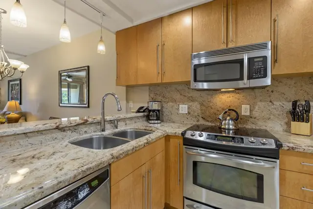 Listing Image for 500 Kapalua Dr 27t7 16 of 36