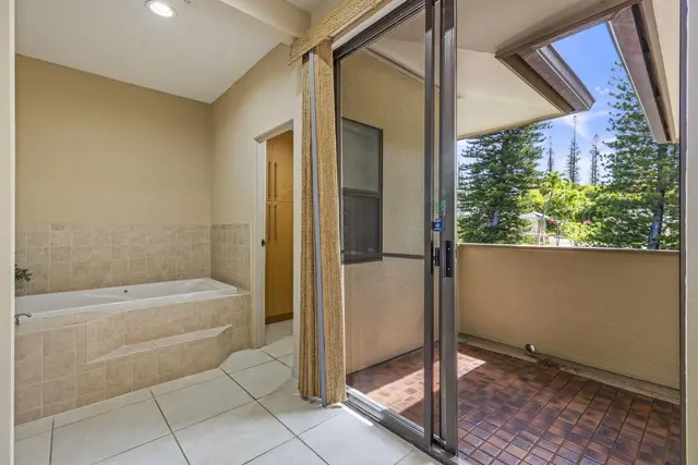 Listing Image for 500 Kapalua Dr 27t7 27 of 36