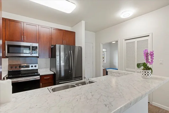 Listing Image for 115 Hoowaiwai Loop 602 17 of 50