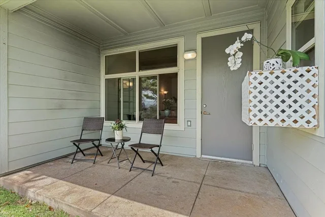 Listing Image for 115 Hoowaiwai Loop 602 33 of 50