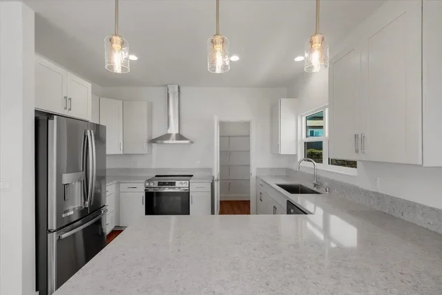 Listing Image for 22 Maiaku St 12 of 35