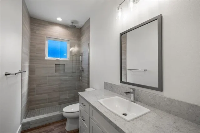 Listing Image for 22 Maiaku St 28 of 35