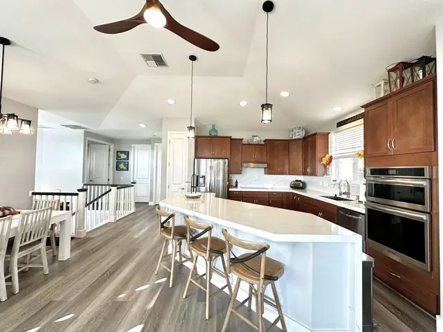 Listing Image for 83 Moana Ave 3 of 26