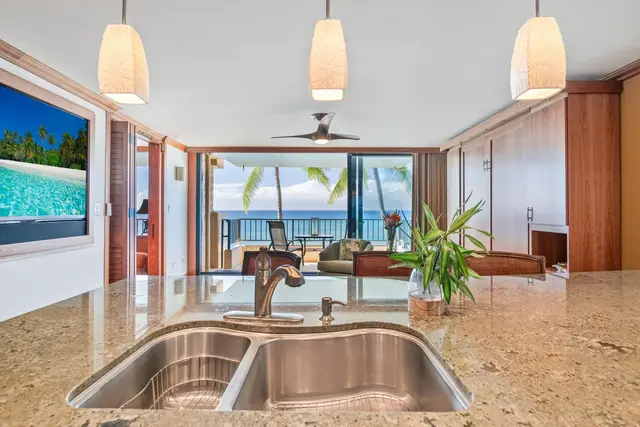 Listing Image for 3601 Lower Honoapiilani Rd 301 13 of 47