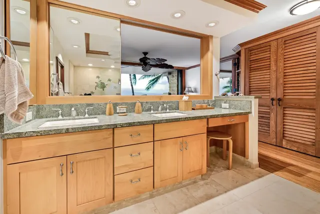 Listing Image for 3601 Lower Honoapiilani Rd 301 27 of 47