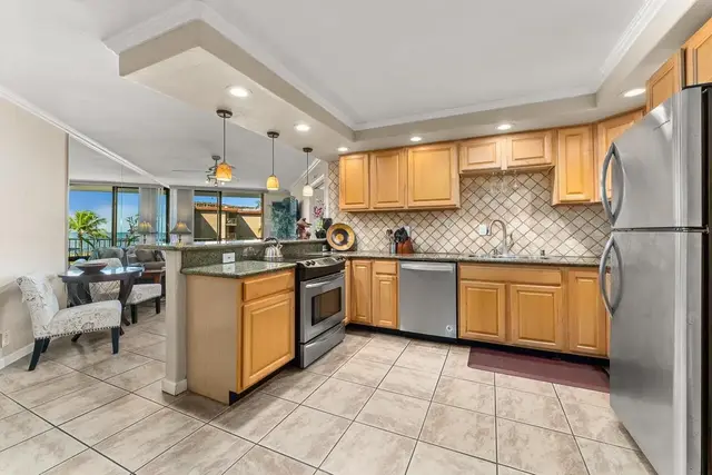 Listing Image for 938 S Kihei Rd 501 10 of 45