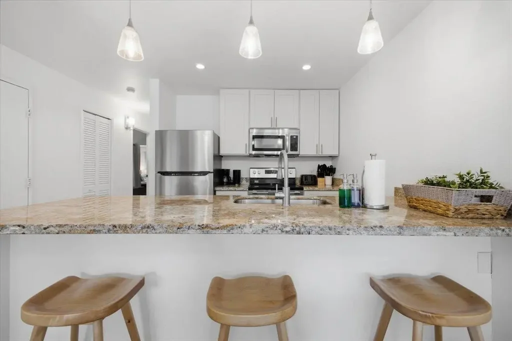 1299 Uluniu Rd 201b, Kihei