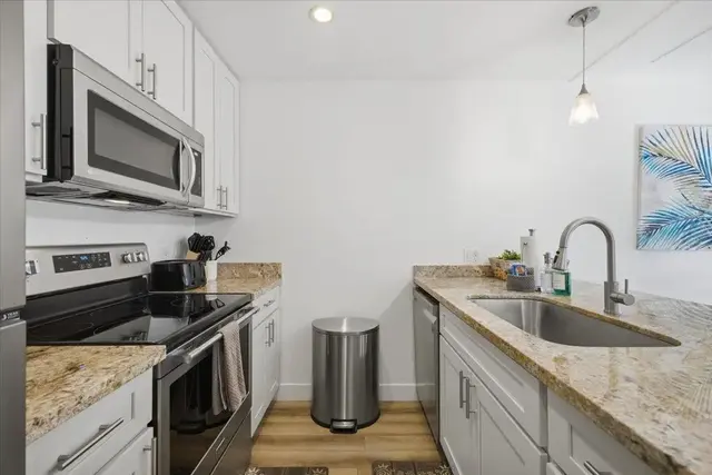 Listing Image for 1299 Uluniu Rd 201b 4 of 42