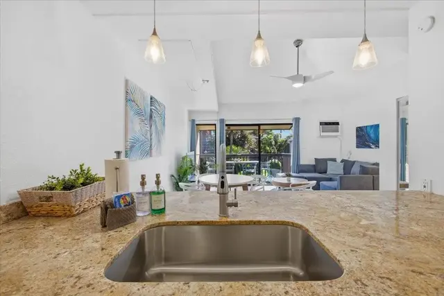 Listing Image for 1299 Uluniu Rd 201b 9 of 42