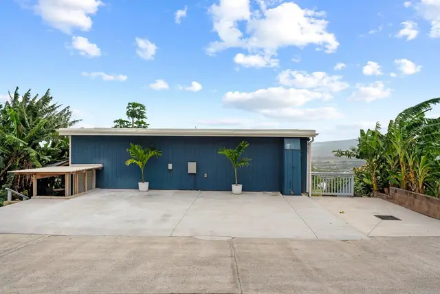 Listing Image for 461-465 Palani Pl 11 of 50