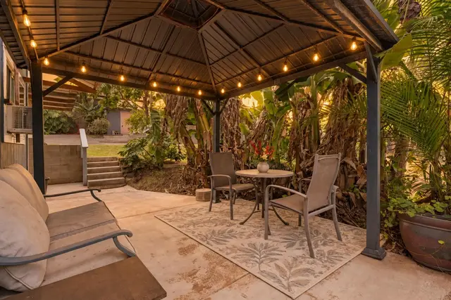 Listing Image for 461-465 Palani Pl 33 of 50