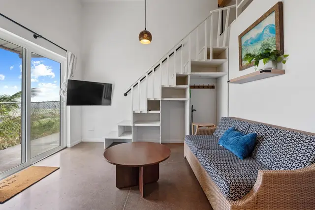 Listing Image for 461-465 Palani Pl 41 of 50