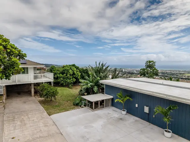 Listing Image for 461-465 Palani Pl 5 of 50