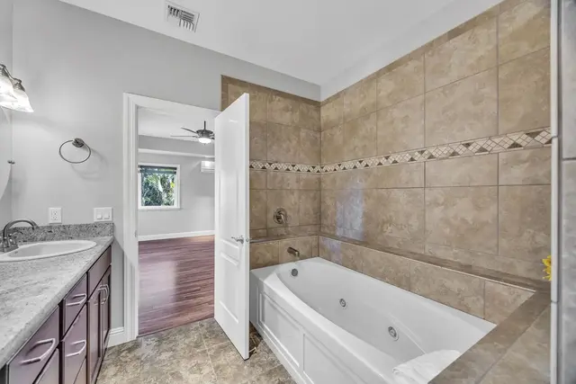 Listing Image for 207 Kahana Ridge Dr 132 26 of 50