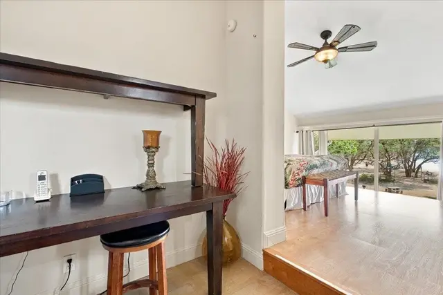 Listing Image for 300 Hauoli St B8 22 of 42