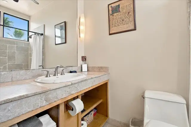 Listing Image for 300 Hauoli St B8 31 of 42