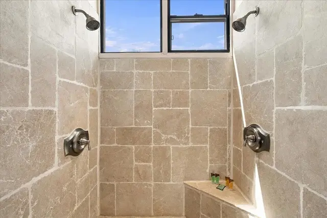 Listing Image for 300 Hauoli St B8 32 of 42