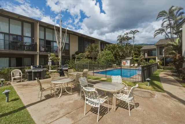 Listing Image for 300 Hauoli St B8 35 of 42