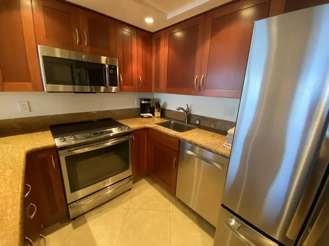 Listing Image for 2481 Kaanapali Pkwy 1270 T 10 of 40