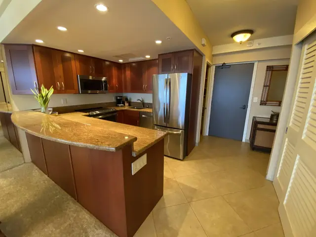 Listing Image for 2481 Kaanapali Pkwy 1270 T 7 of 40
