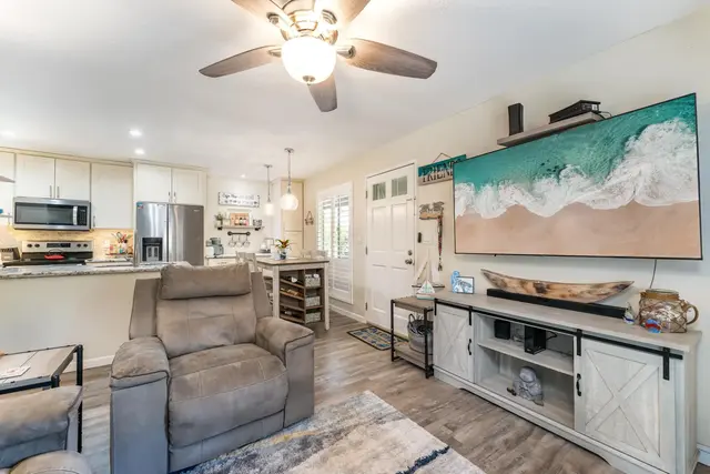 Listing Image for 140 Uwapo Rd 58-204 13 of 34