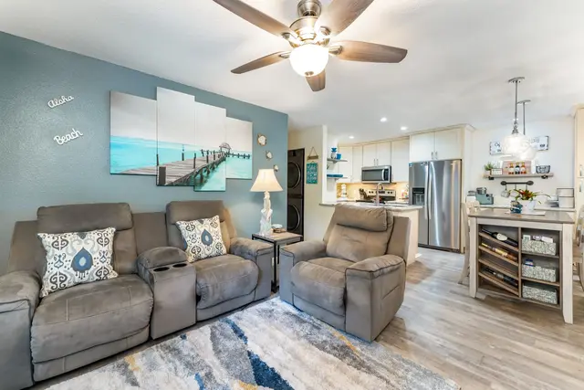 Listing Image for 140 Uwapo Rd 58-204 15 of 34