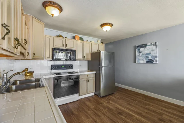 Listing Image for 1310 Uluniu Rd 317 21 of 50