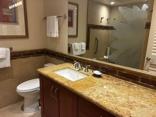 Listing Image for 2481 Kaanapali Pkwy 1070 J 18 of 34