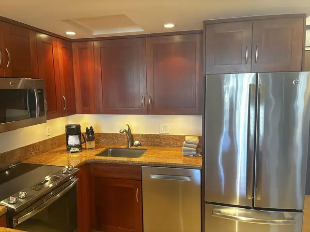 Listing Image for 2481 Kaanapali Pkwy 1070 J 7 of 34