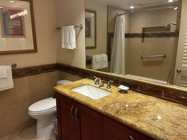 Listing Image for 2481 Kaanapali Pkwy 1070 J 9 of 34