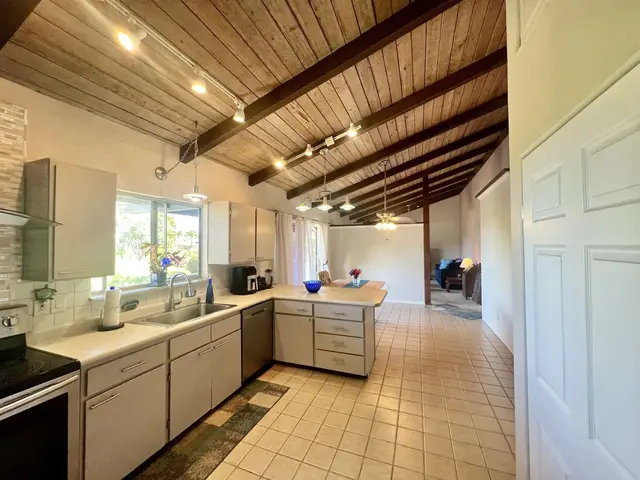 Listing Image for 3038 Mapu Pl 31 of 35