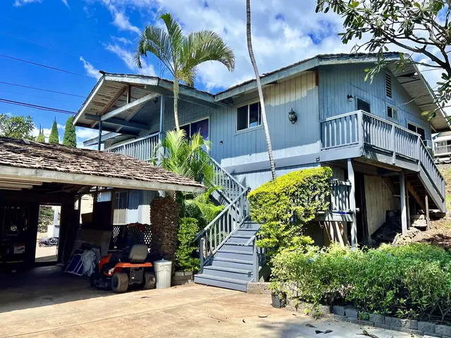 Listing Image for 3038 Mapu Pl 9 of 35