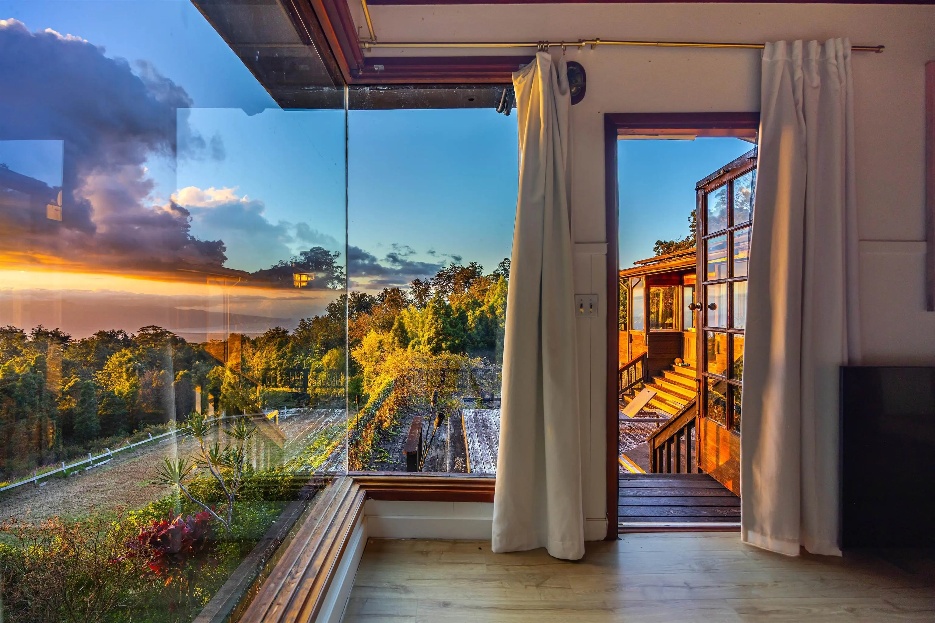 Photo of Listing #408071