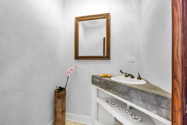 Listing Image for 1854 Olinda Rd 13 of 26