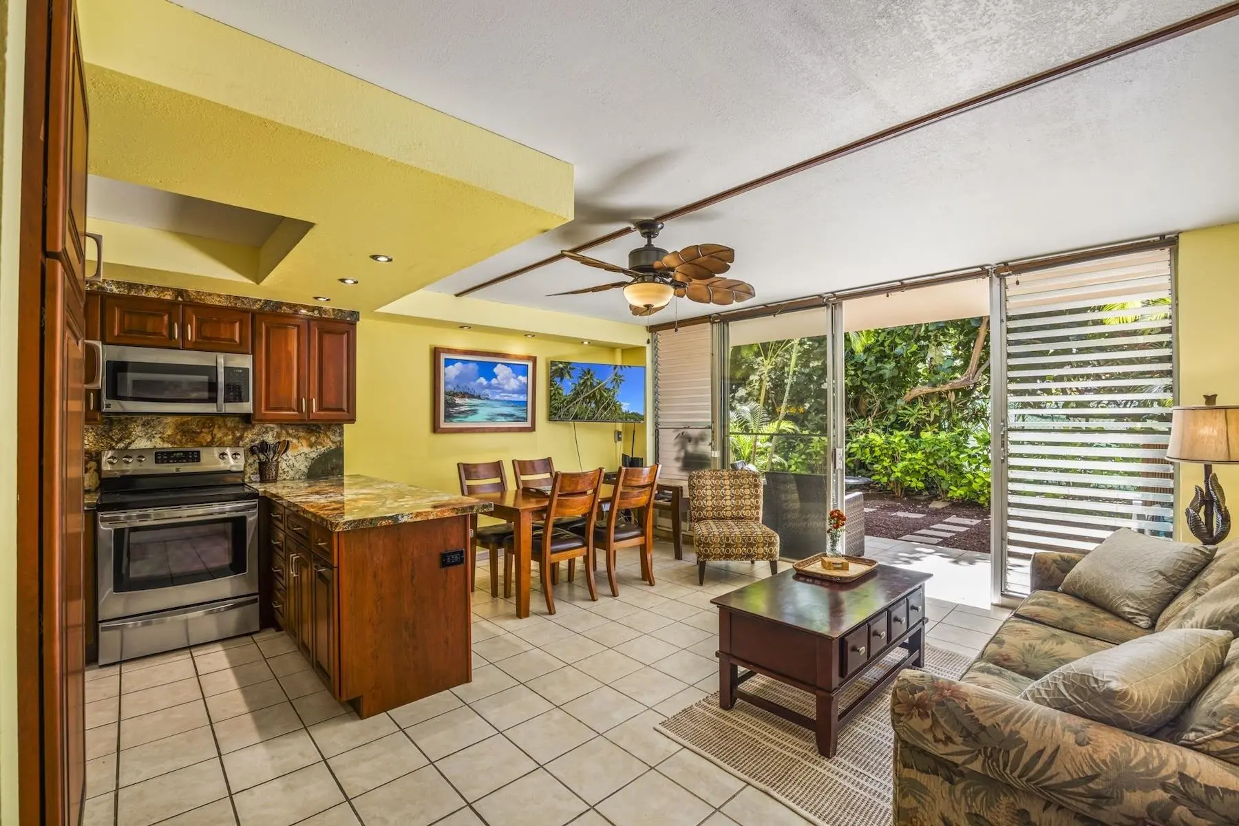 Photo of Listing #408138